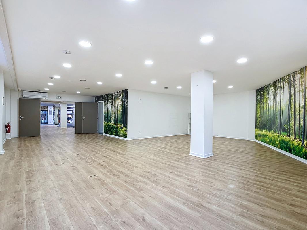 CHAMBERY 73000 CHAMBERY - MURS LIBRES,  Local commercial 500 m² 5