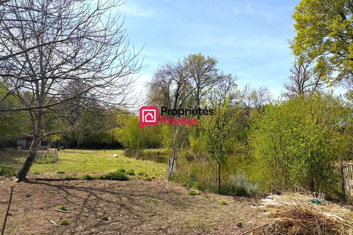 SAINT-GEORGES-DE-MONS Belle propriété T7 de 231m², terrain de 6905m² avec un étang aux Richards 63780 à vendre 18