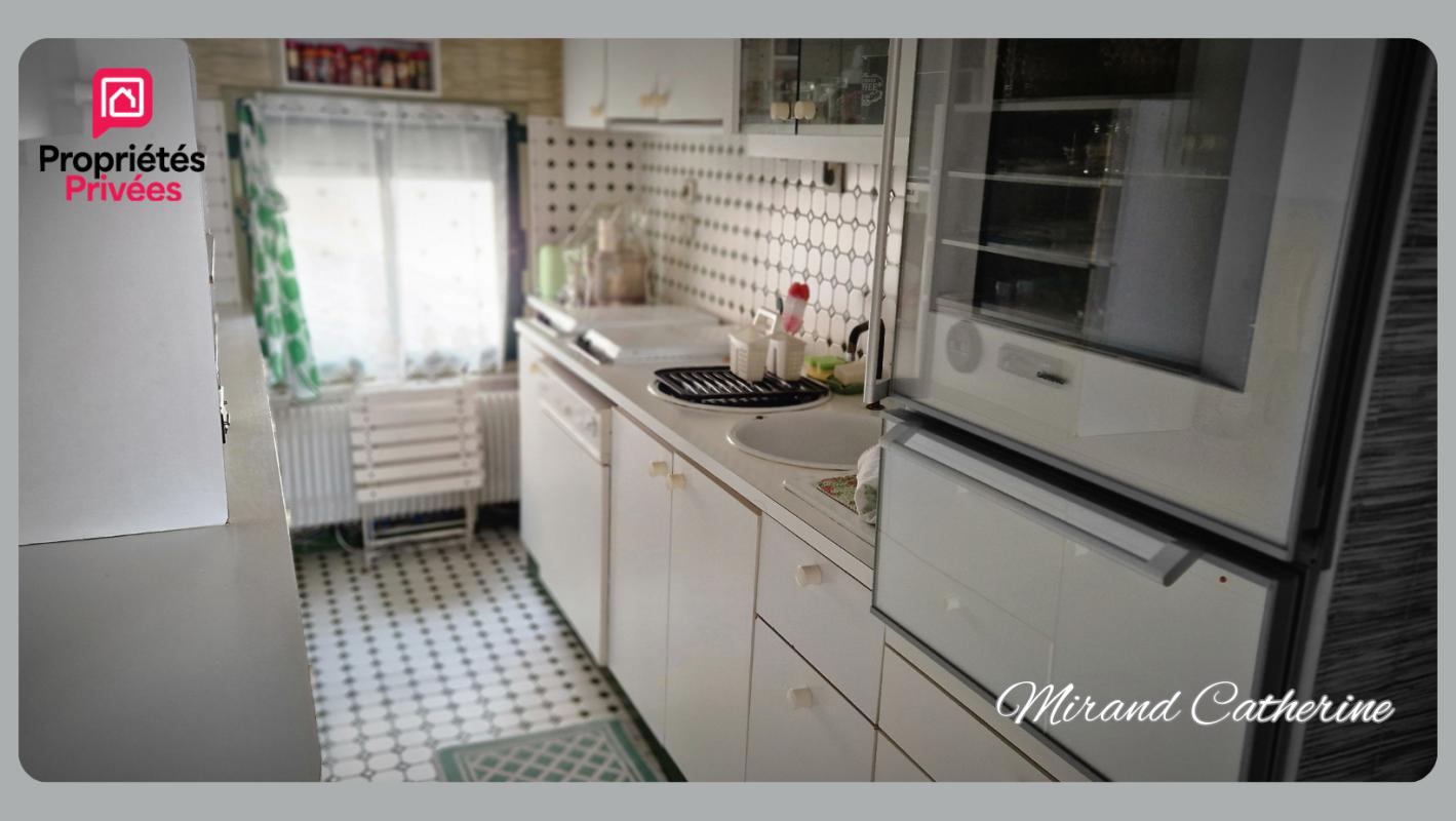 TROYES Ensemble immobilier à Troyes -12 pièces 260 m2 13