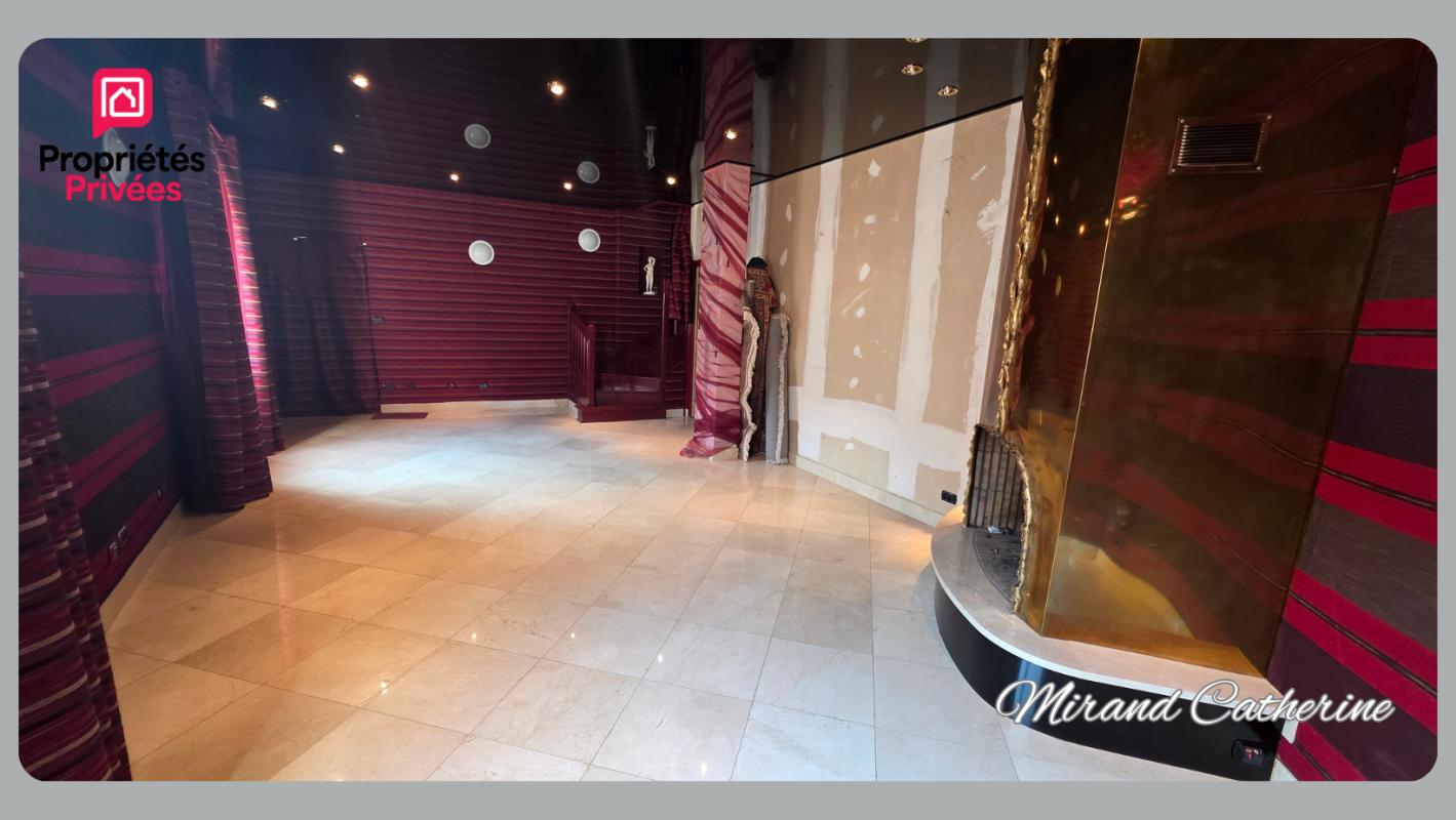 TROYES Ensemble immobilier à Troyes -12 pièces 260 m2 4