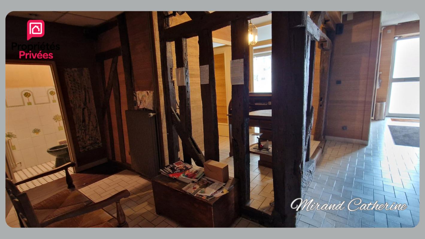 TROYES Ensemble immobilier à Troyes -12 pièces 260 m2 9