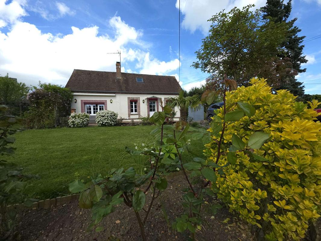 RAI (61270 RAI )  4 km gare maison de campagne 2 chambres, sans travaux, terrain 820 m² 10