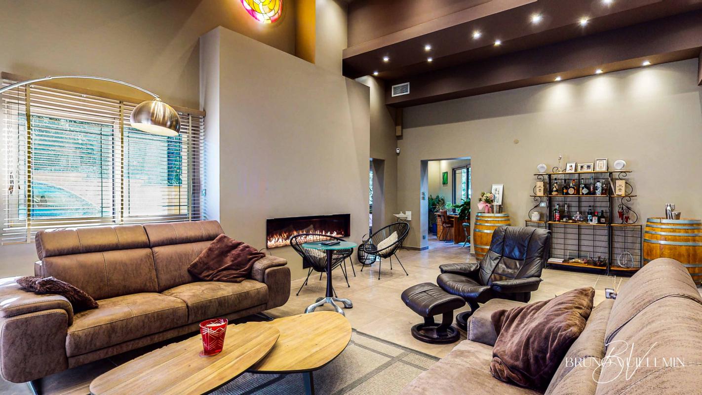 CARCASSONNE VILLA D'ARCHITECTE DE PRESTIGE Classée DPE Double A - ENVIRONNEMENT EXCEPTIONNEL - POSITION DOMINANTE 7