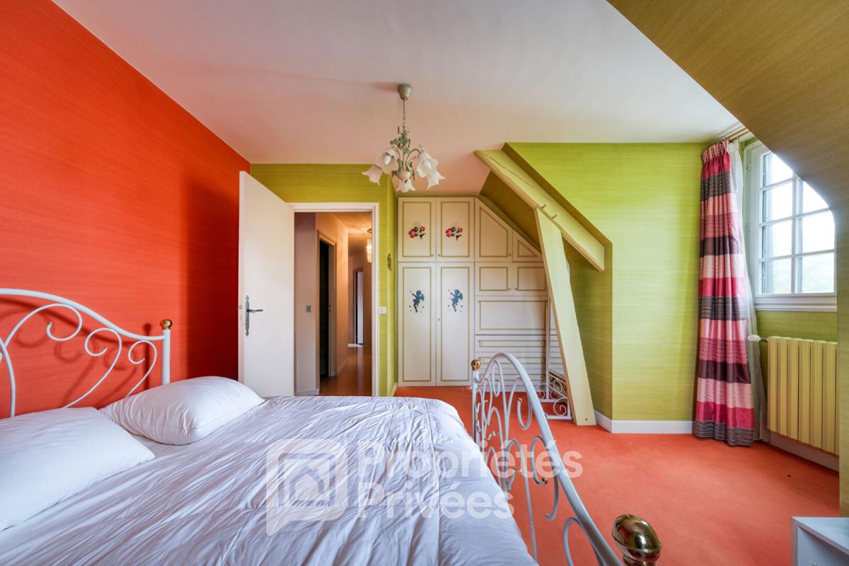 BOISSY-SOUS-SAINT-YON la bourgeoise 13