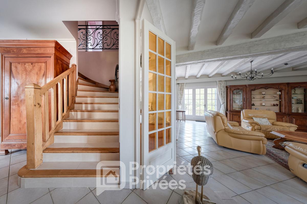 BOISSY-SOUS-SAINT-YON la bourgeoise 5