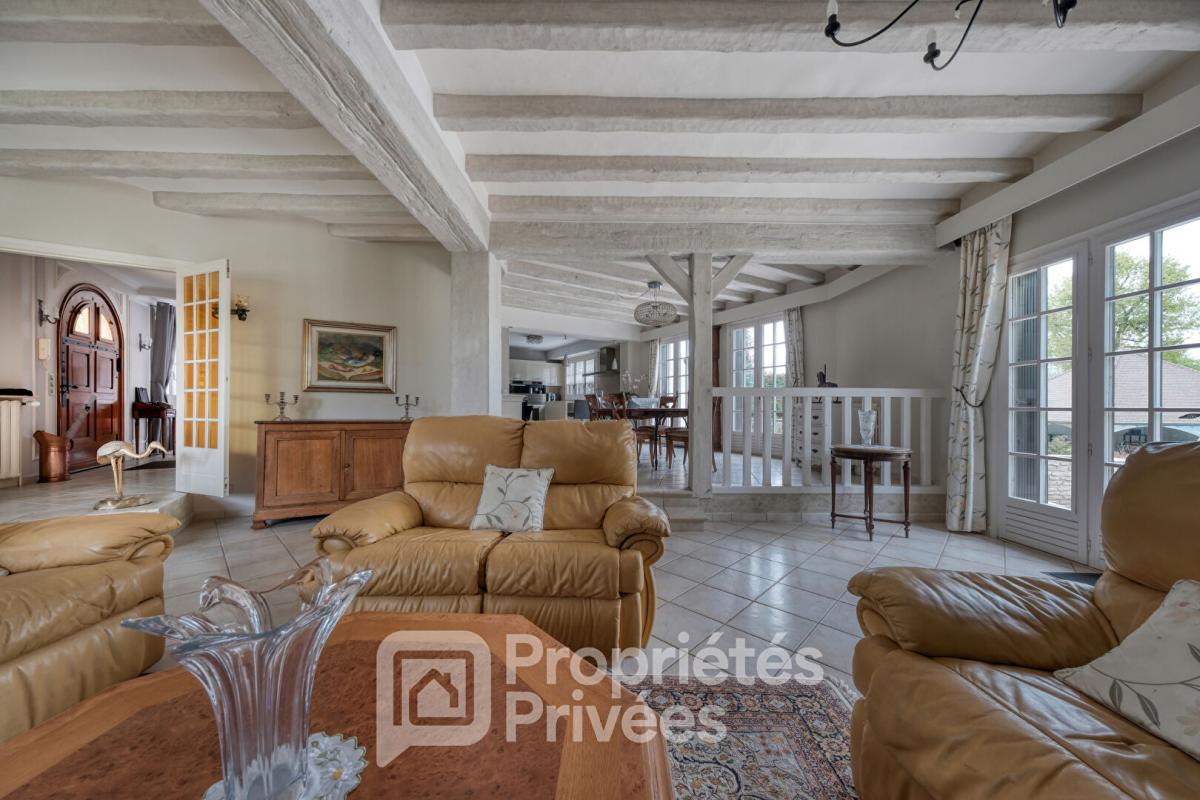 BOISSY-SOUS-SAINT-YON la bourgeoise 6