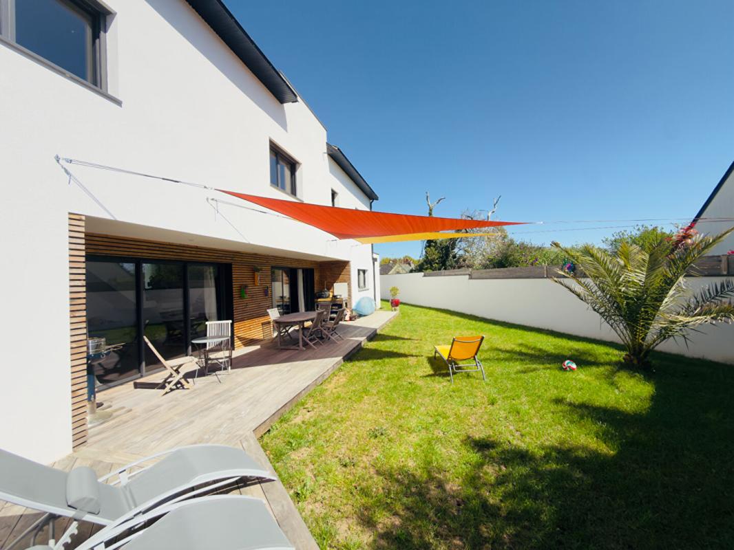 ARRADON Arradon- Contemporaine 190m 2  env . 5 suites- Garage 16