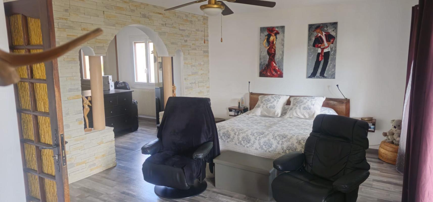 MEYZIEU Maison Meyzieu 7 pièce(s) 173 m2 12
