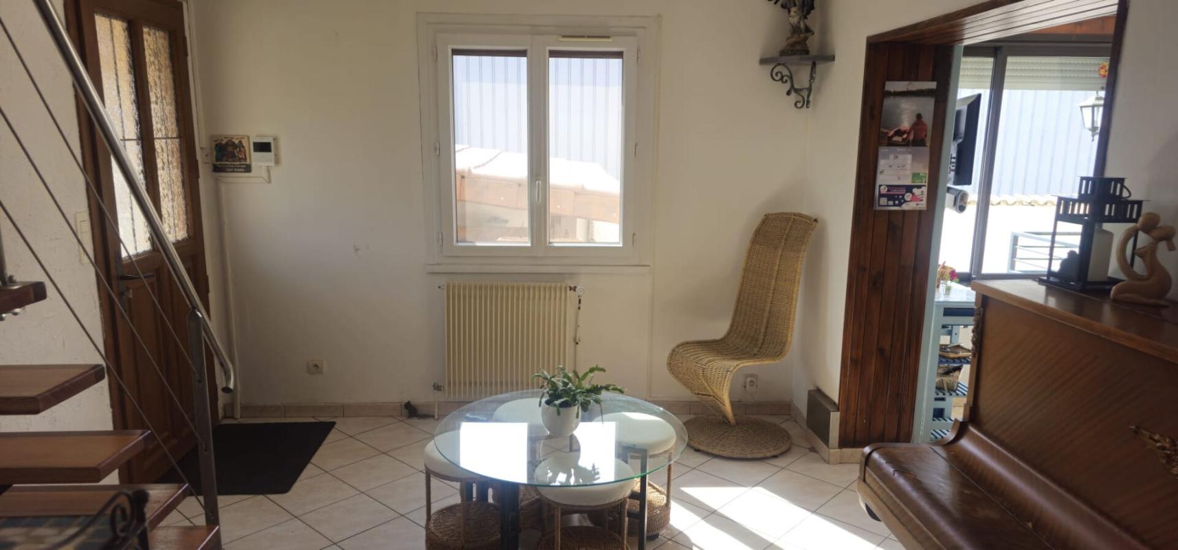 MEYZIEU Maison Meyzieu 7 pièce(s) 173 m2 14