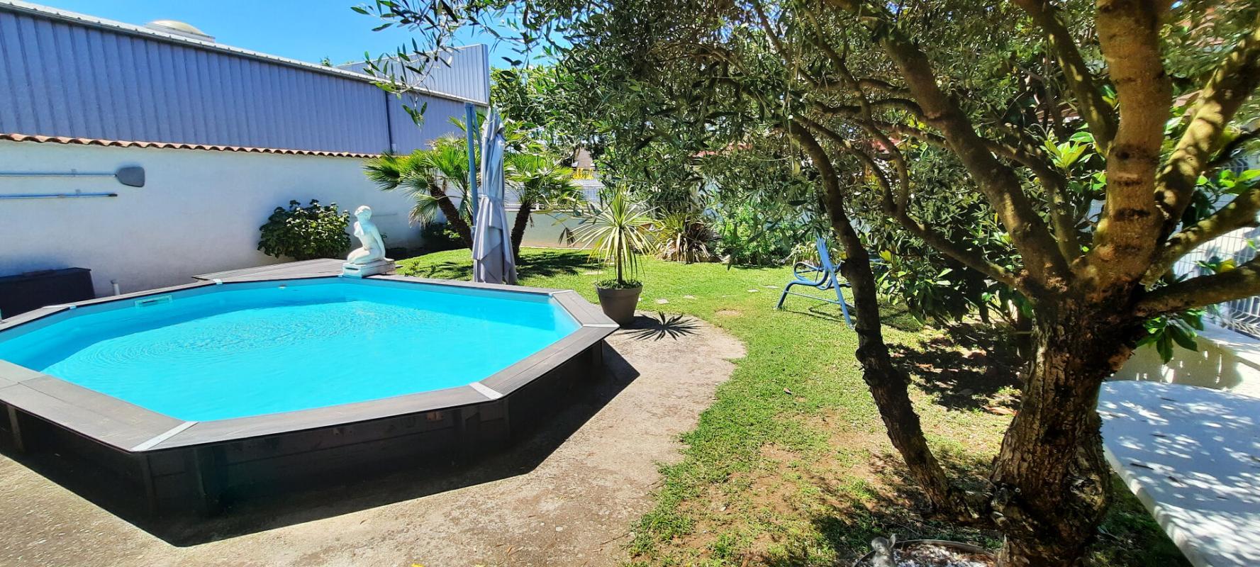 MEYZIEU Maison Meyzieu 7 pièce(s) 173 m2 2