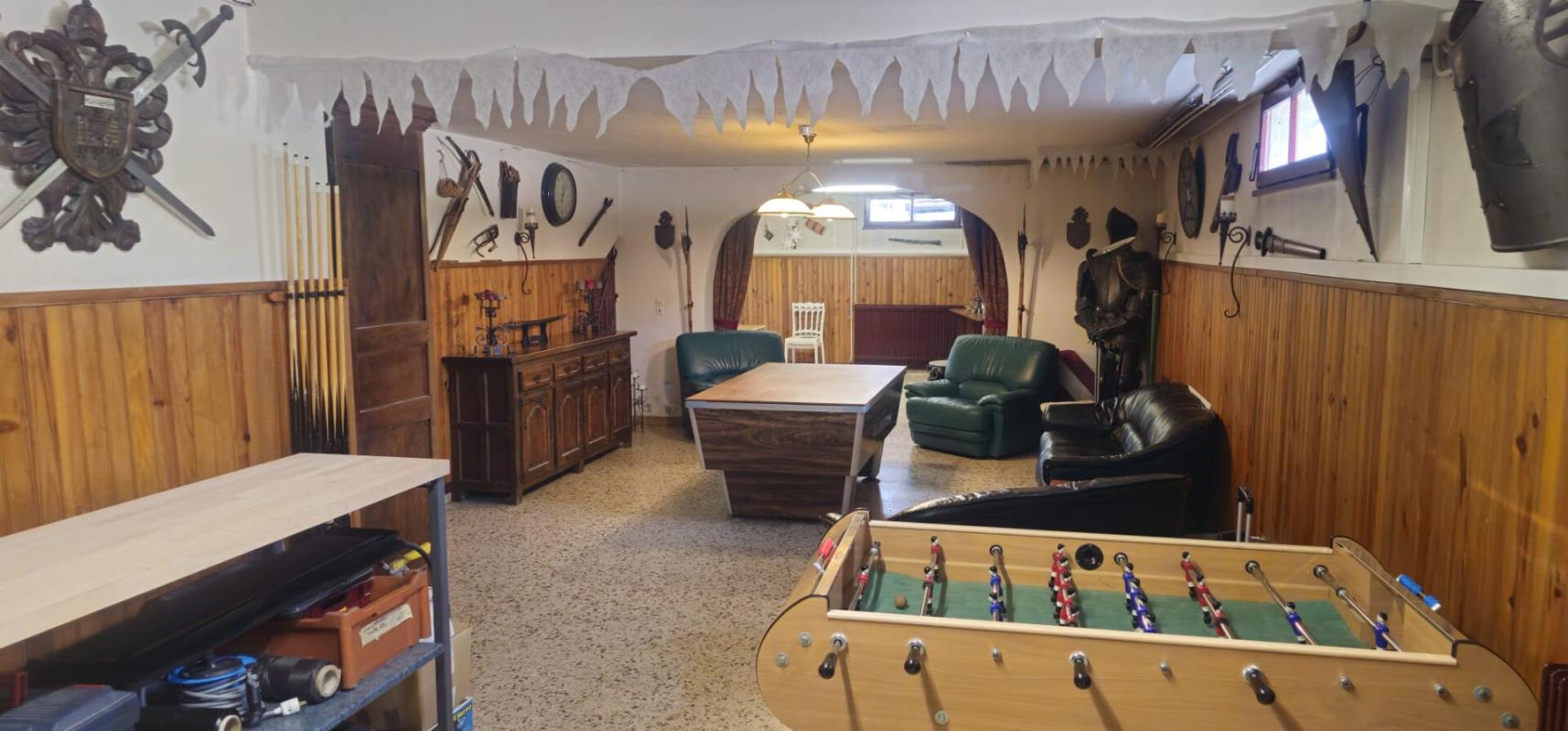 MEYZIEU Maison Meyzieu 7 pièce(s) 173 m2 9