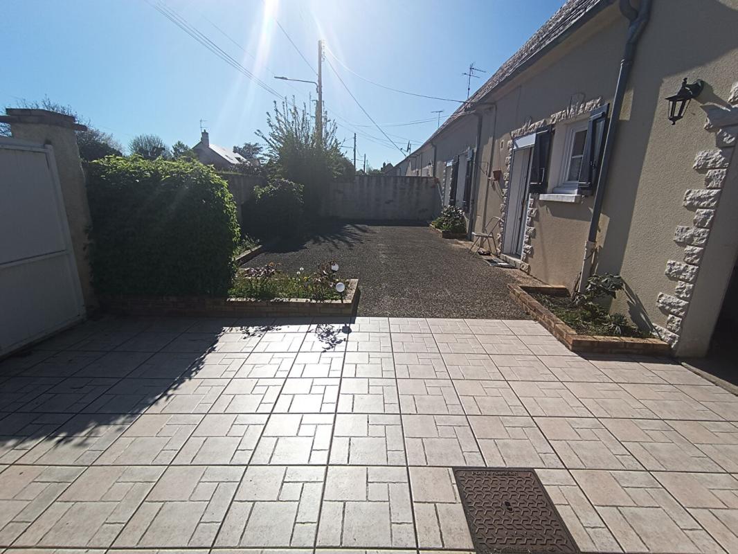 SAUVIGNY-LES-BOIS MAISON A 5 MINUTES DE NEVERS 12