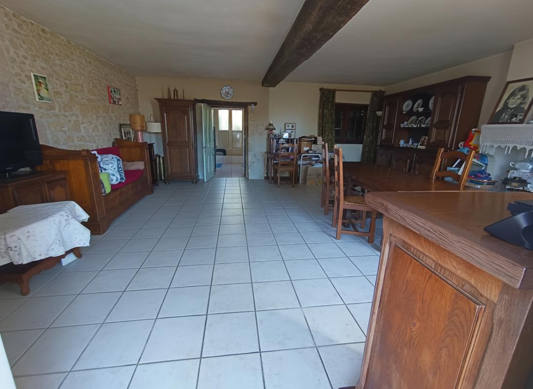 SAUVIGNY-LES-BOIS MAISON A 5 MINUTES DE NEVERS 17