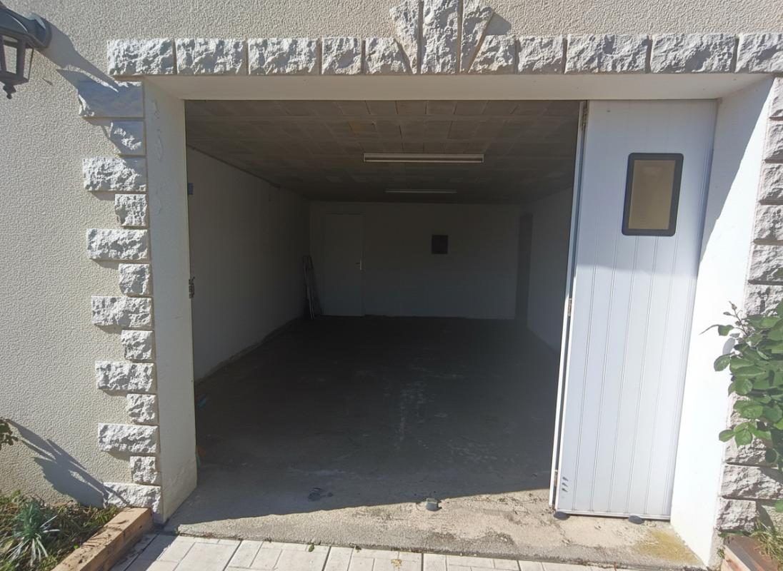 SAUVIGNY-LES-BOIS MAISON A 5 MINUTES DE NEVERS 18