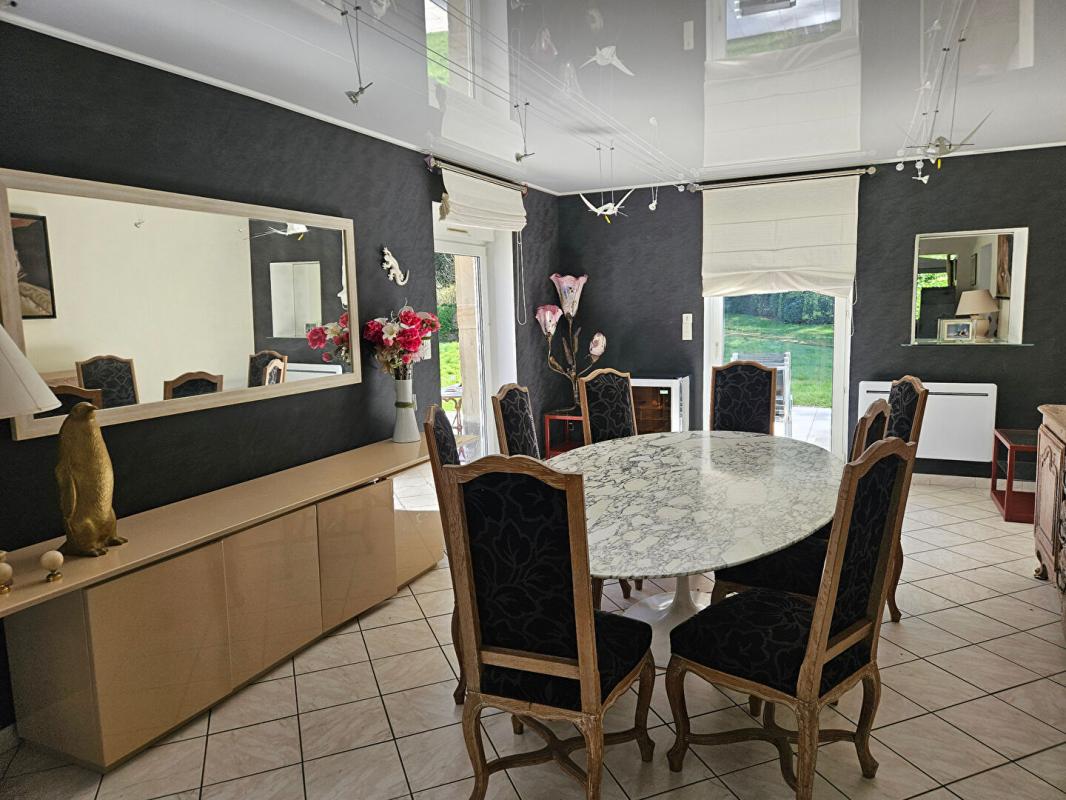 EPINAL Magnifique propriété arborée au coeur d'Epinal 12