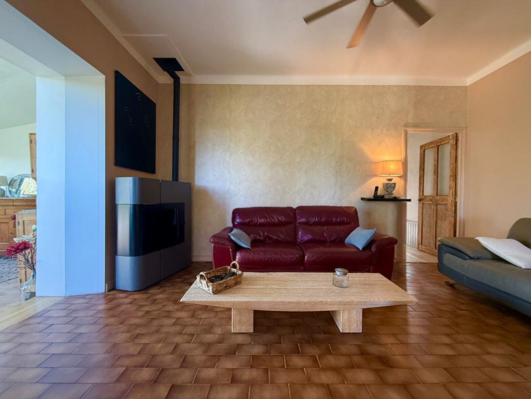 JOYEUSE Maison Joyeuse 4 pièces 102 m2 12