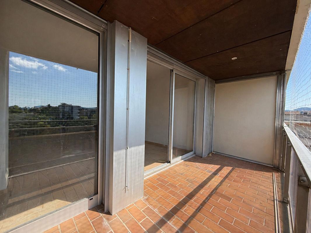 LE LAVANDOU Appartement T2 - Le Lavandou - Centre-ville, à deux pas de la plage 6