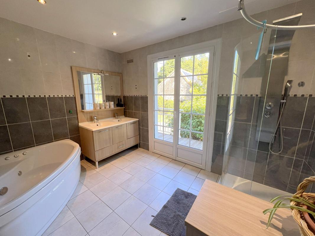 SURFONDS Maison - SURFONDS - 9 pièce(s) - 227 m2 12