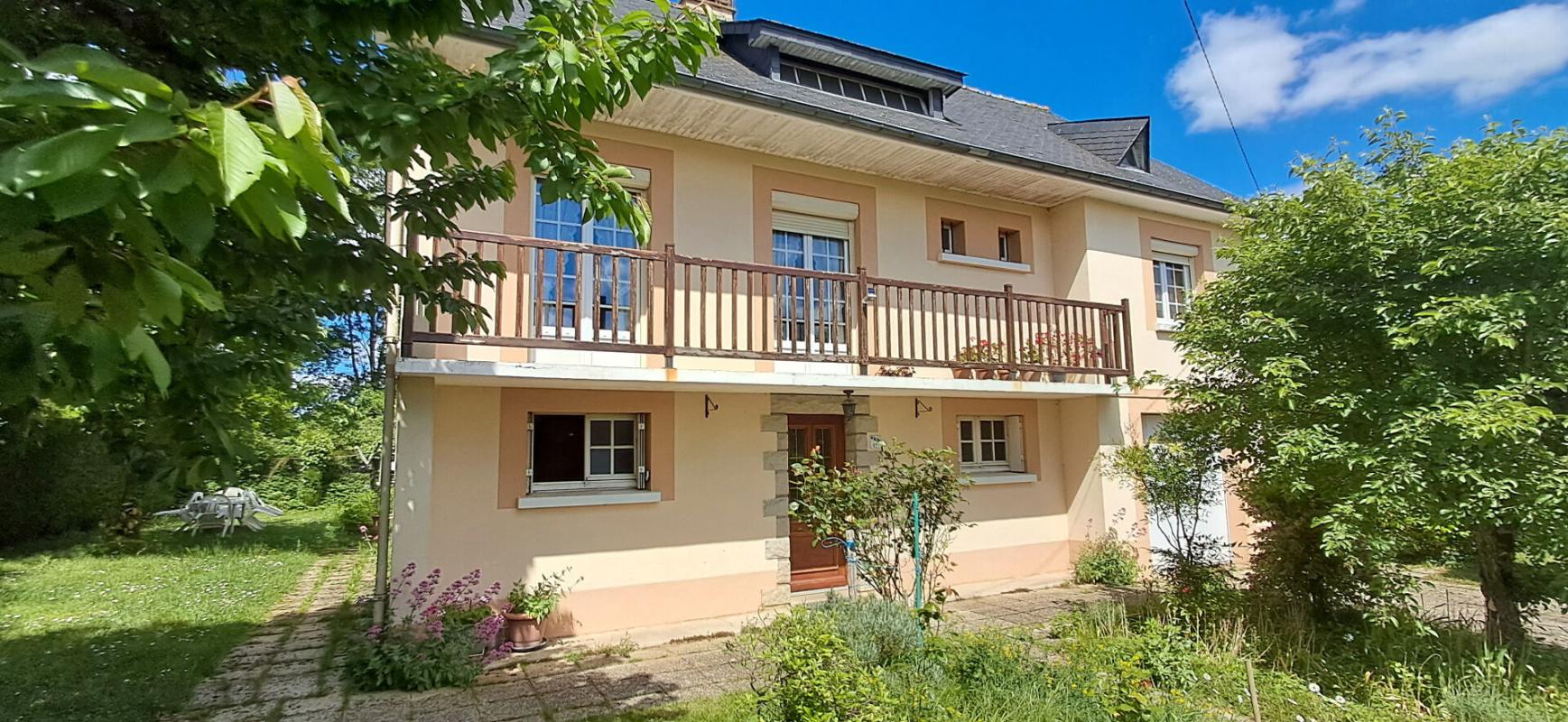 SOULGE-SUR-OUETTE Maison Soulge Sur Ouette 5 pièce(s) 90 m2 1