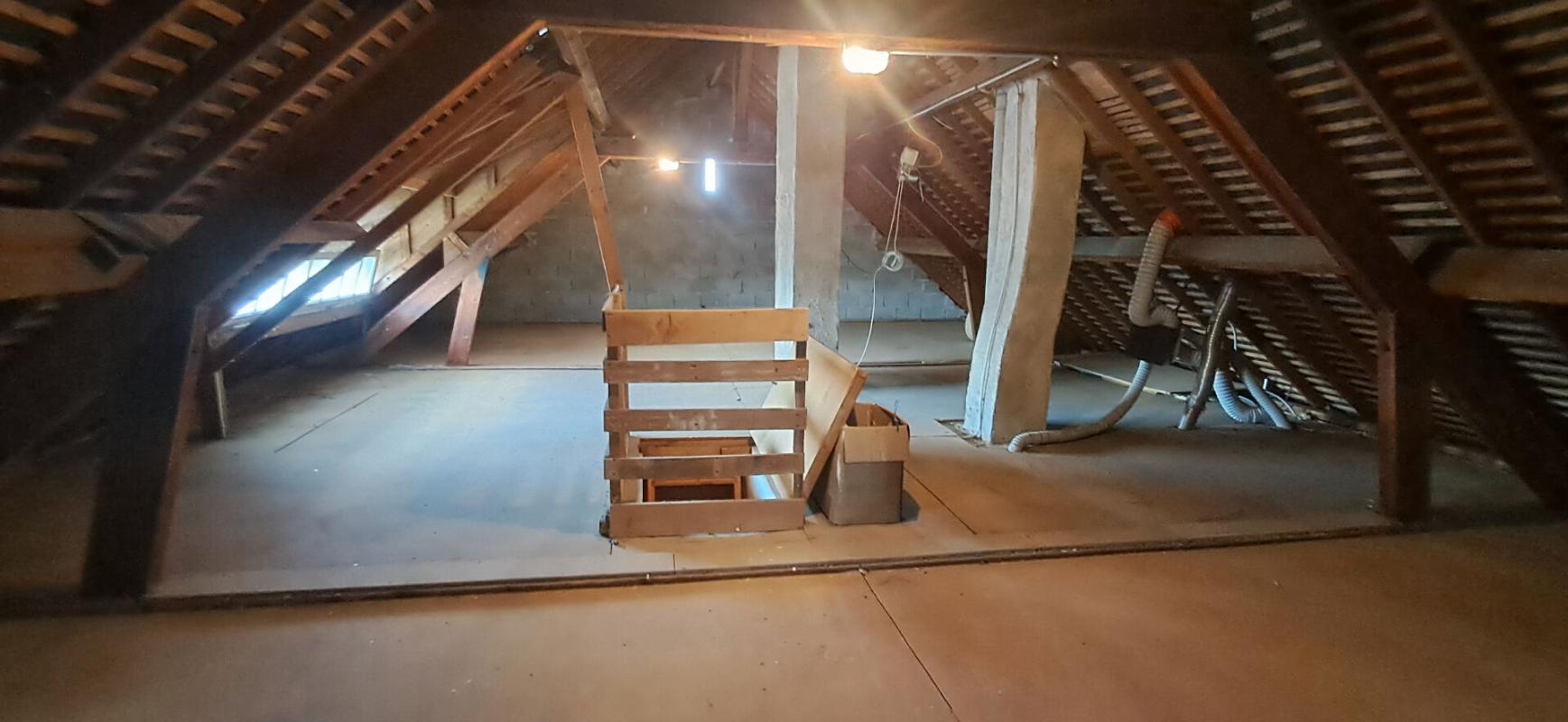SOULGE-SUR-OUETTE Maison Soulge Sur Ouette 5 pièce(s) 90 m2 6