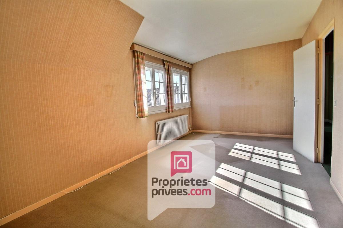 AMILLY A VENDRE MAISON 145 m2, SOUS-SOL - 5 CHAMBRES - VERANDA, TERRAIN CLOS 1156 m2 8