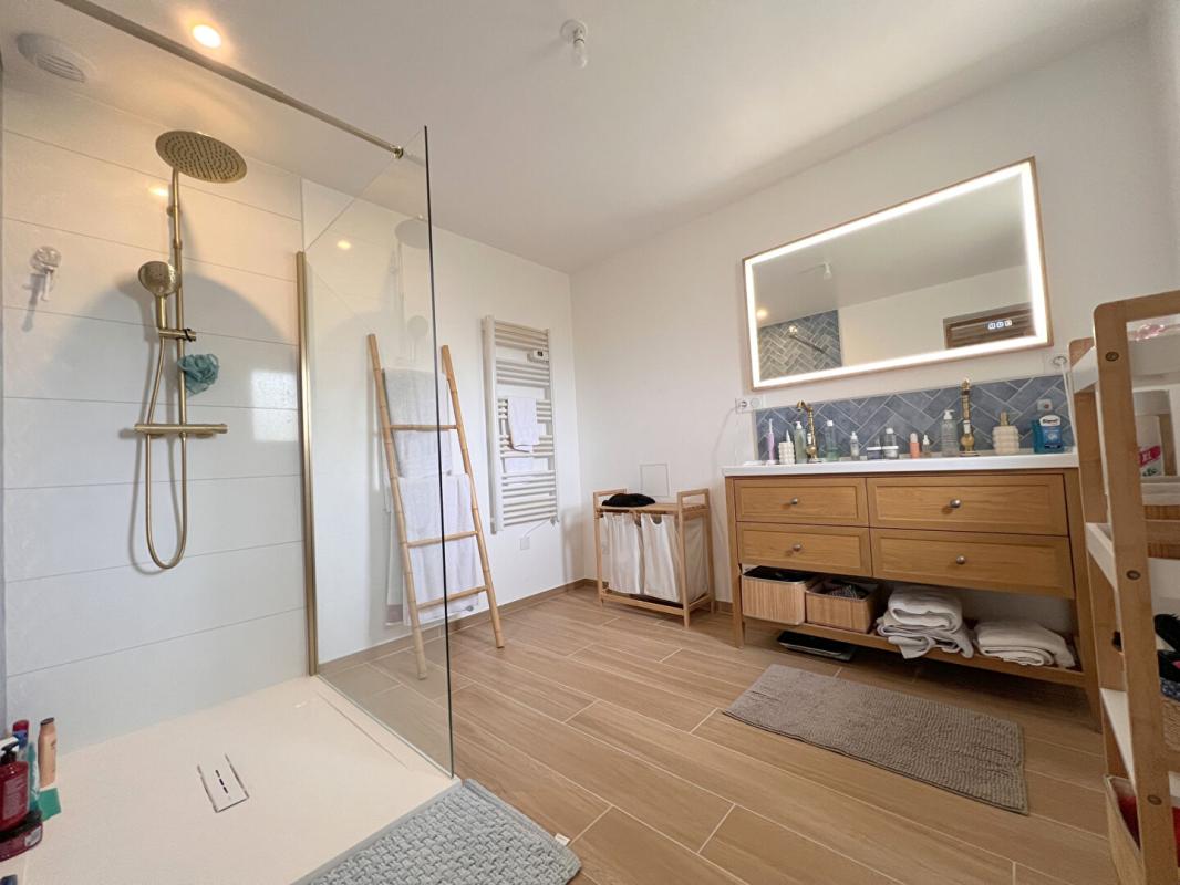 CHEMIRE-LE-GAUDIN Maison - Chemire Le Gaudin - 5 pièces - 170 m² 15