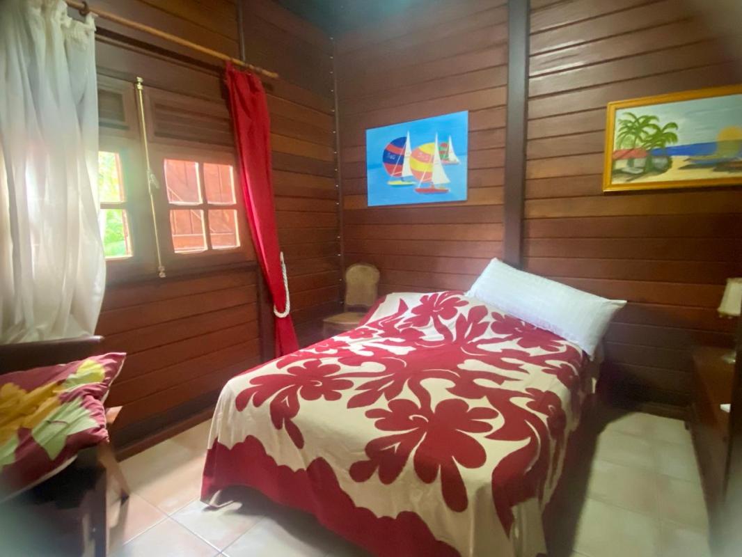 BOUILLANTE Maison avec vue mer exceptionnelle -Bouillante (Massieux) - VIAGER 5