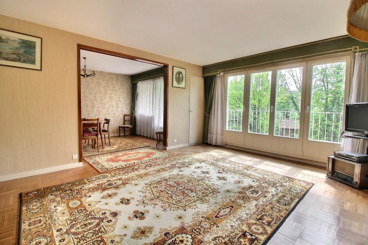 BURES-SUR-YVETTE Appartement Bures Sur Yvette 4 pièce(s) 97.54 m2 1