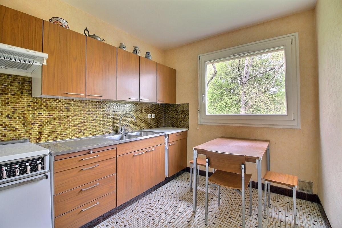 BURES-SUR-YVETTE Appartement Bures Sur Yvette 4 pièce(s) 97.54 m2 5