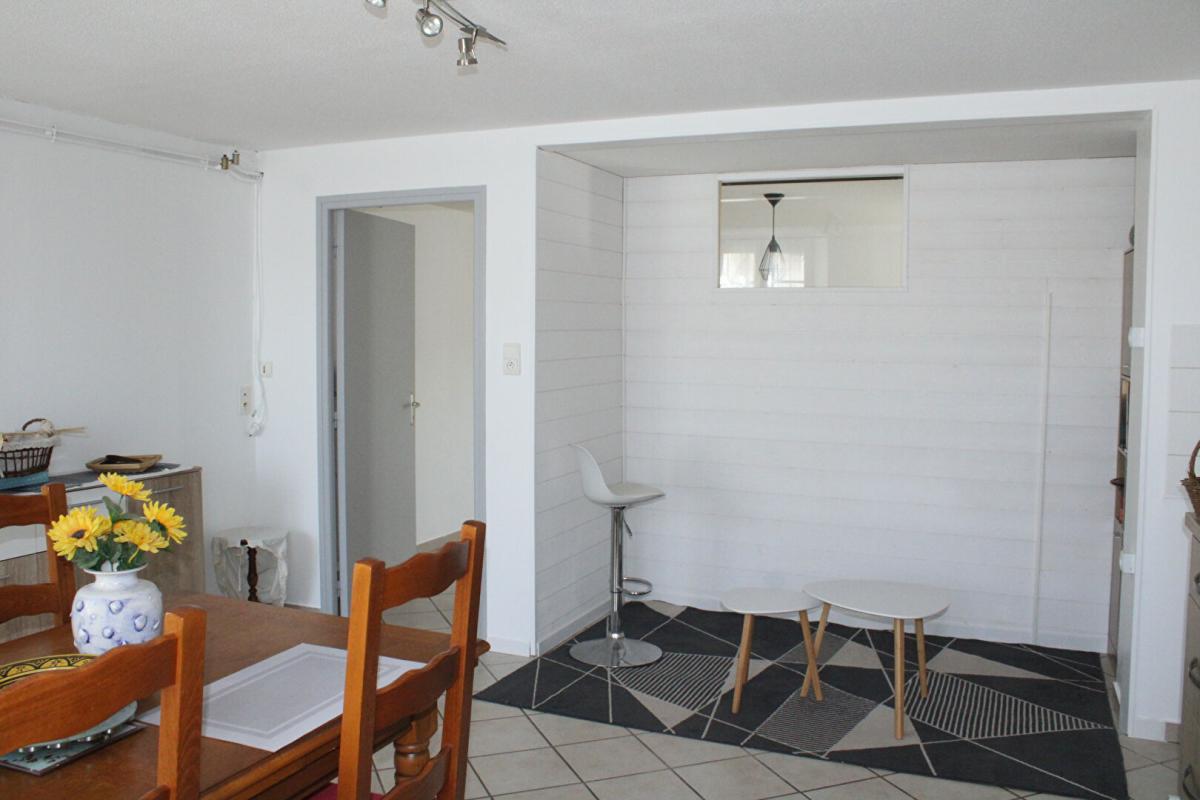 LANGOGNE Maison avec 4 appartements indépendants en centre ville de Langogne 10