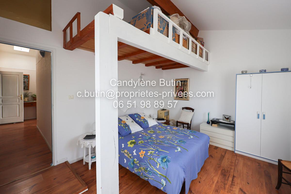 MALVES-EN-MINERVOIS Villa Malves En Minervois 6 pièce(s) 152 m2 14