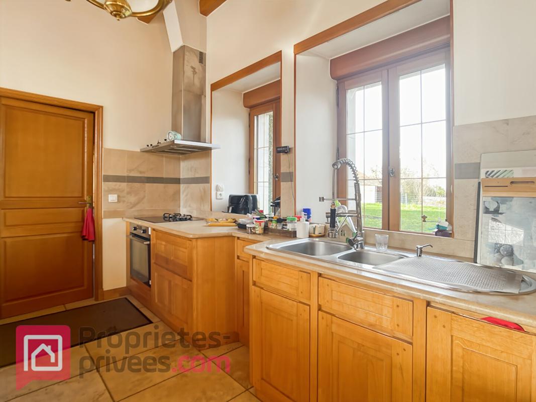 PRECY-LE-SEC Corps de ferme Precy Le Sec 12 pièces 260 m2 5