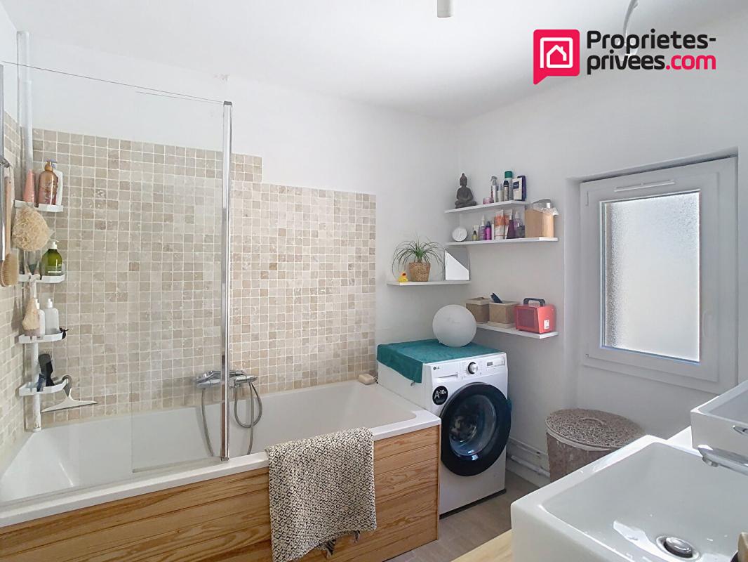 AVEZE Maison Aveze 2 pièce(s) 55 m2 5