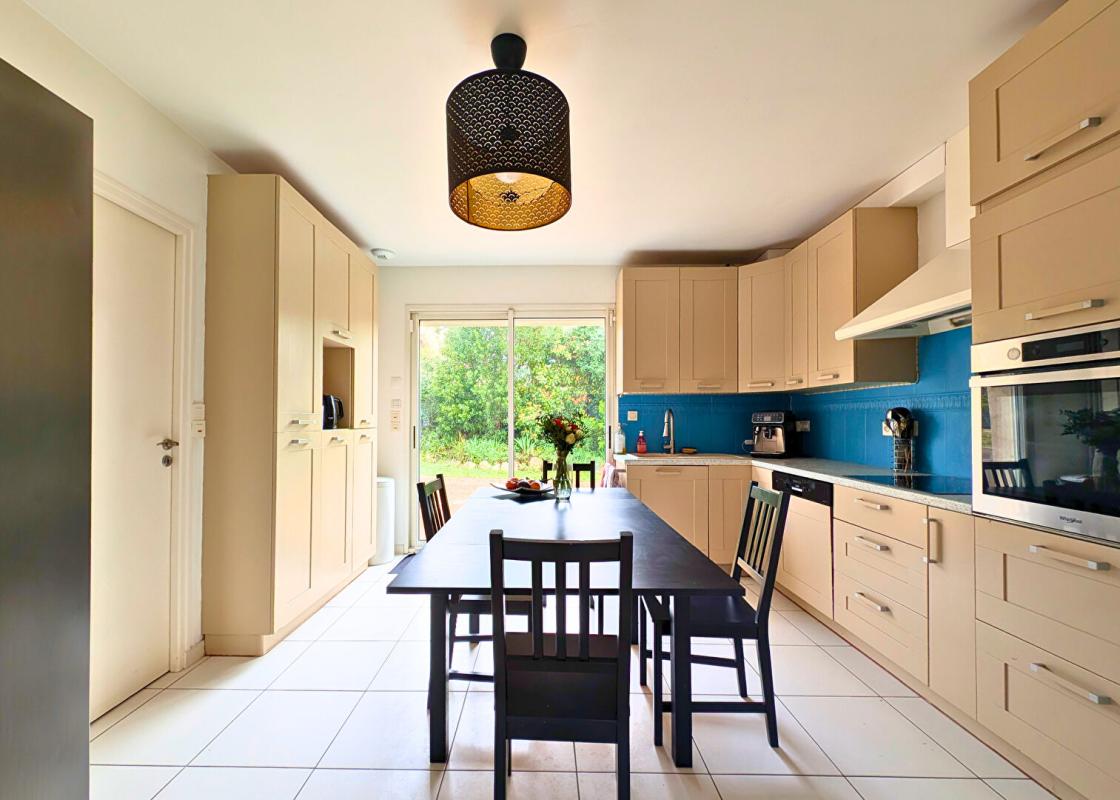 THOUARE-SUR-LOIRE Maison 8 pièce(s) 160 m2 7