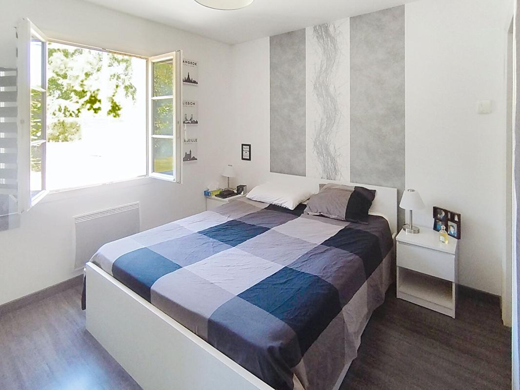 CHARENTILLY Maison familiale de 4 chambres 6