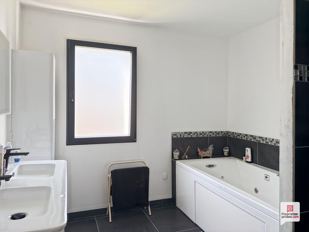 PRECIGNE Maison Precigne 7 pièce(s) 173 m2 13