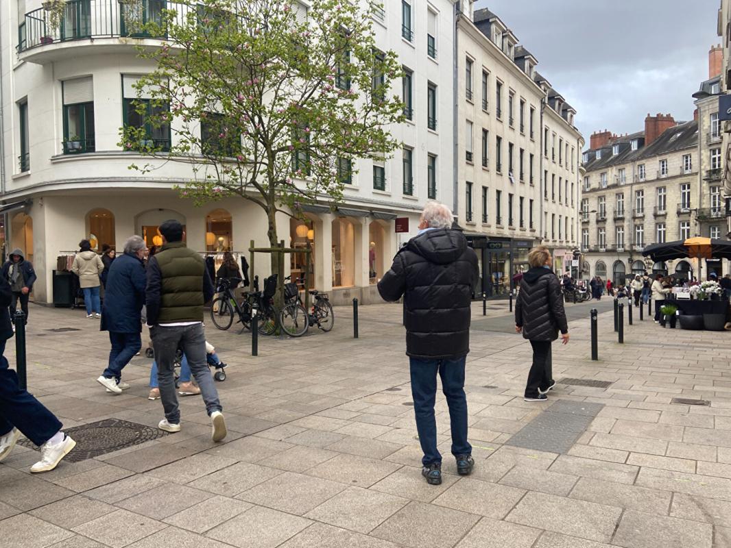 NANTES 44000 NANTES - GRASLIN - LOCAL COMMERCIAL 246 M² A LOUER 4