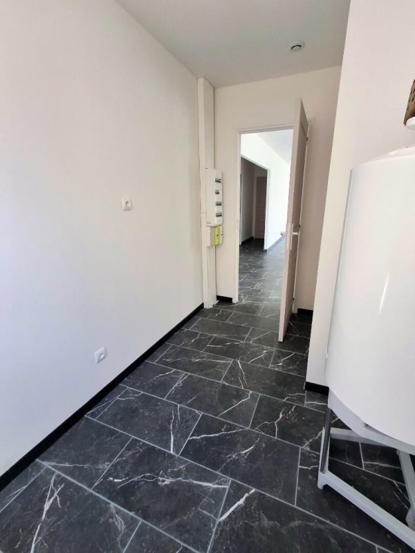 PUGNAC Maison de plain-pied neuve jamais habitée - 116 m²  - 3 chambres - grande pièce de vie 60 m² - terrain 615 m² 15