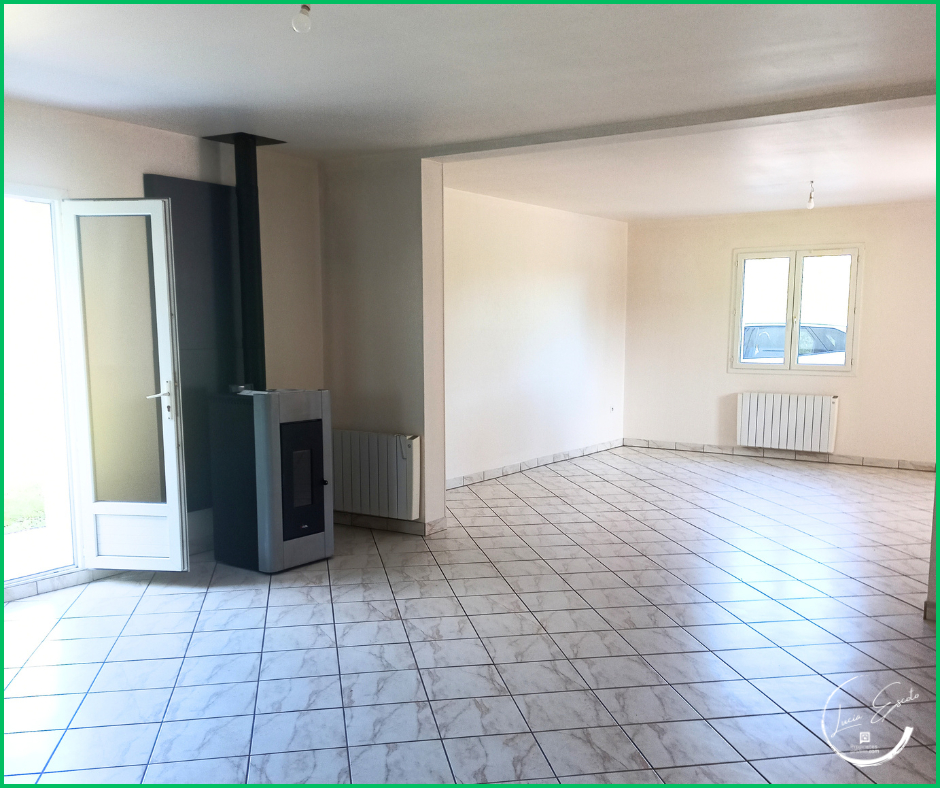 FEUSINES Maison à Feusines 4 pièce(s) 123 m2 3