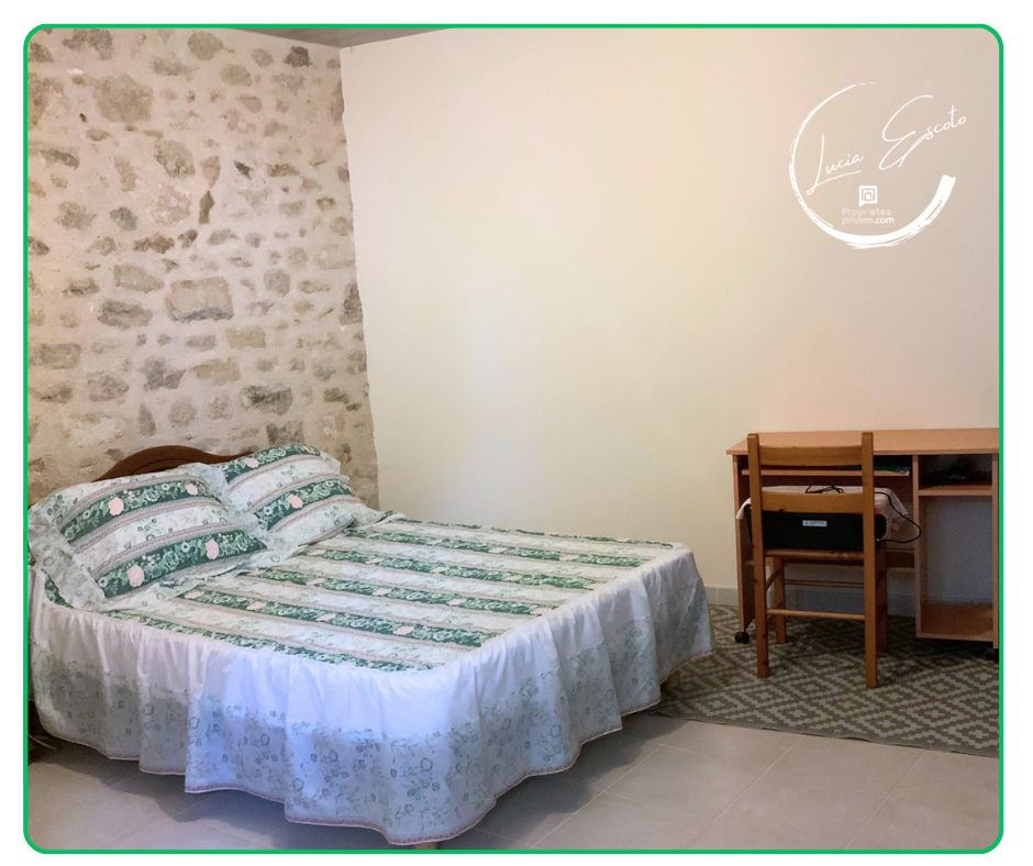 CHENERAILLES Maison 5 chambres rénovée avec jardin  Centre Chénérailles Fort potentiel 4