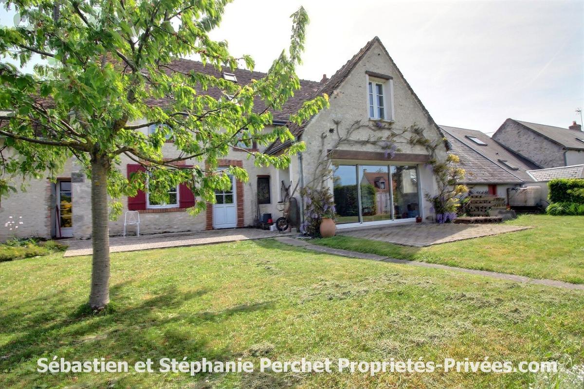 GIDY 45520: Gidy : Longère pleine de charme de 176 m² - 4 chambres - grange attenante - terrain 2 000 m² 1