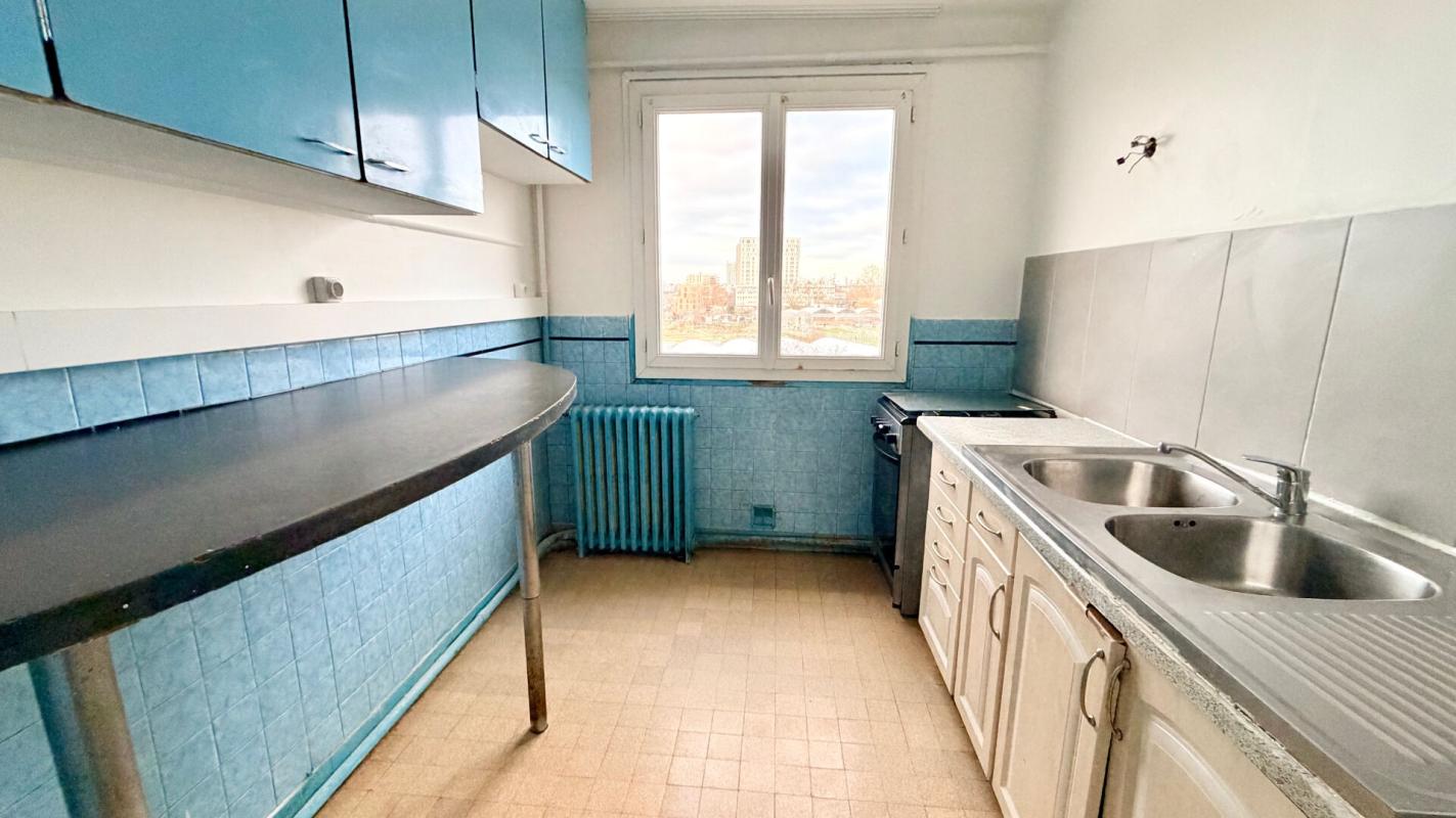 SAINT-DENIS Appartement  5 pièce(s) 70.72 m2 2