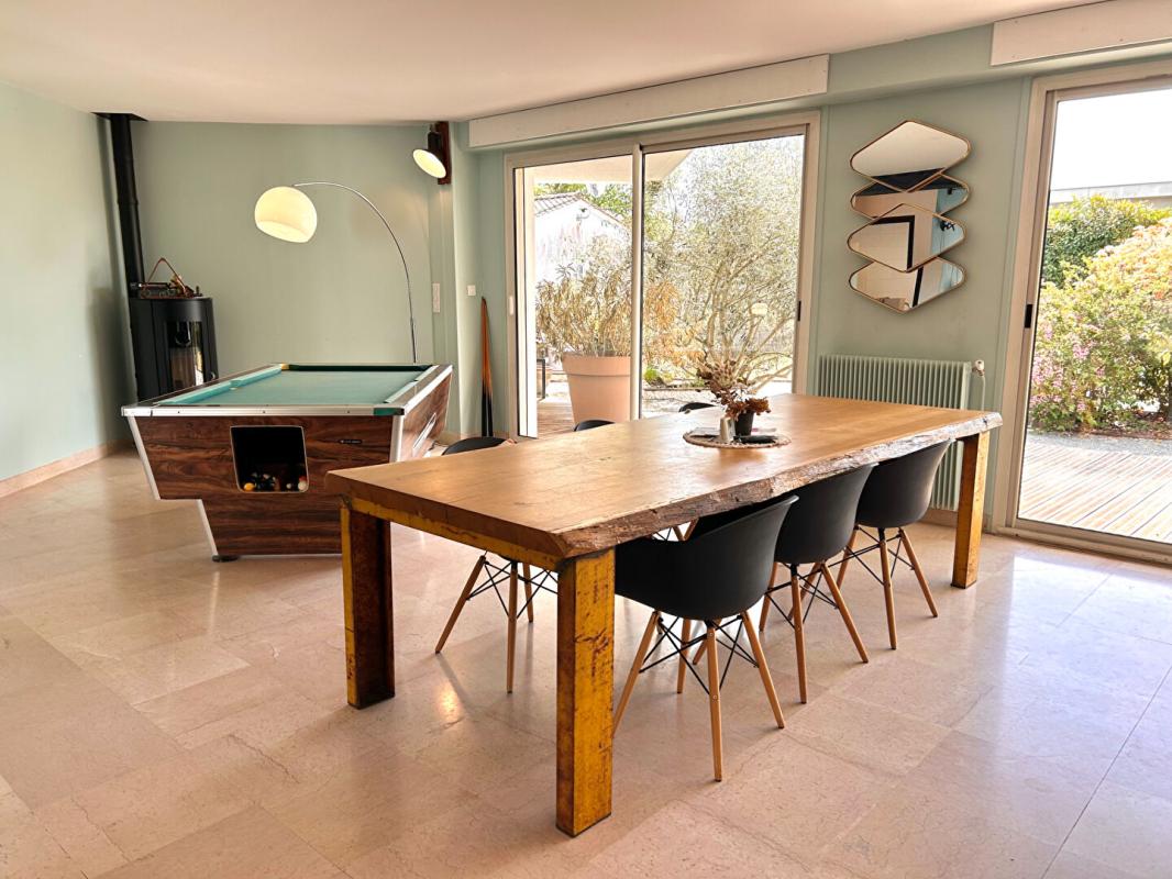 TRELISSAC A vendre, superbe maison d'architecte, 190 m², à Trélissac 24750 4