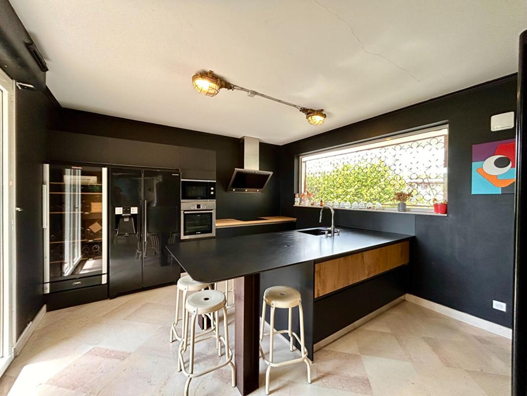 TRELISSAC A vendre, superbe maison d'architecte, 190 m², à Trélissac 24750 9