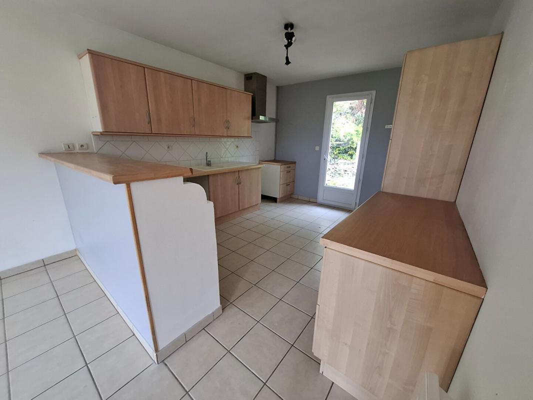 SAINT-ETIENNE-LES-ORGUES Charmante maison de plain-pied 4 pièces avec jardin 420 m², terrasse et garage ? 266 000 3