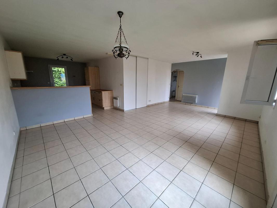 SAINT-ETIENNE-LES-ORGUES Charmante maison de plain-pied 4 pièces avec jardin 420 m², terrasse et garage ? 266 000 4