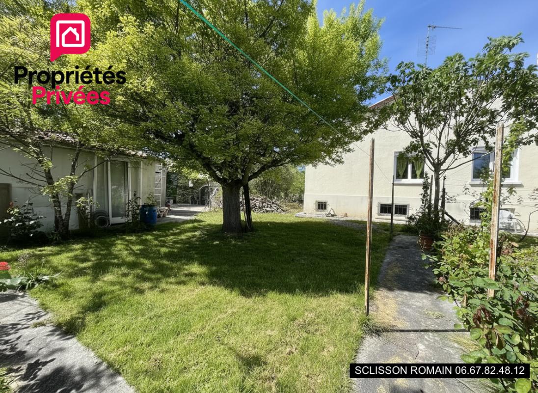 MORTAGNE-SUR-GIRONDE Maison sur sous-sol - Mortagne Sur Gironde -  4 pièces -  3 chambres - jardin - PRIX 249 376 FAI 13