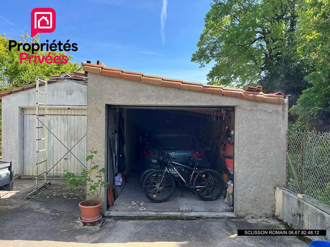 MORTAGNE-SUR-GIRONDE Maison sur sous-sol - Mortagne Sur Gironde -  4 pièces -  3 chambres - jardin - PRIX 249 376 FAI 16