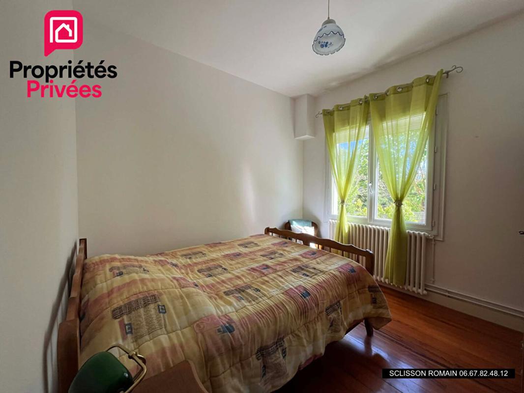 MORTAGNE-SUR-GIRONDE Maison sur sous-sol - Mortagne Sur Gironde -  4 pièces -  3 chambres - jardin - PRIX 249 376 FAI 8