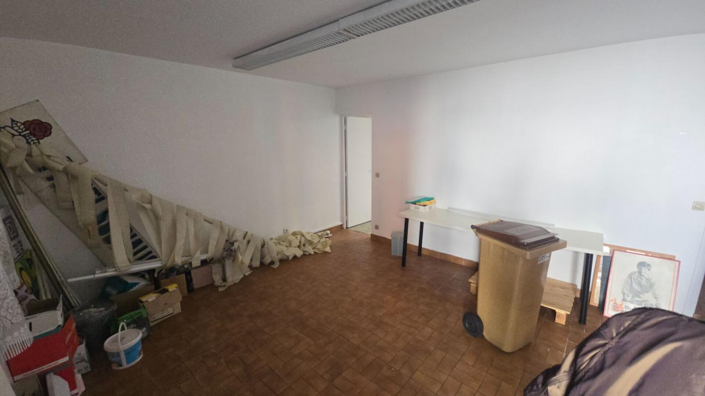 DREUX DREUX 28 -  Murs commerciaux 39 m² 3